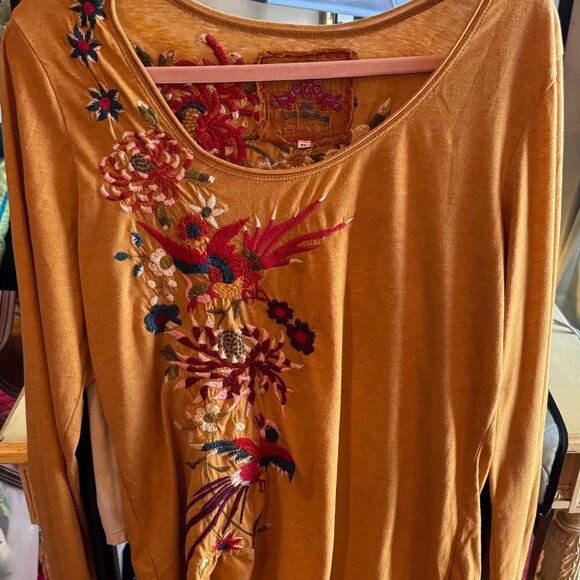 Johnny Was Tops - Johnny Was Mustard color embroidered tee shirt